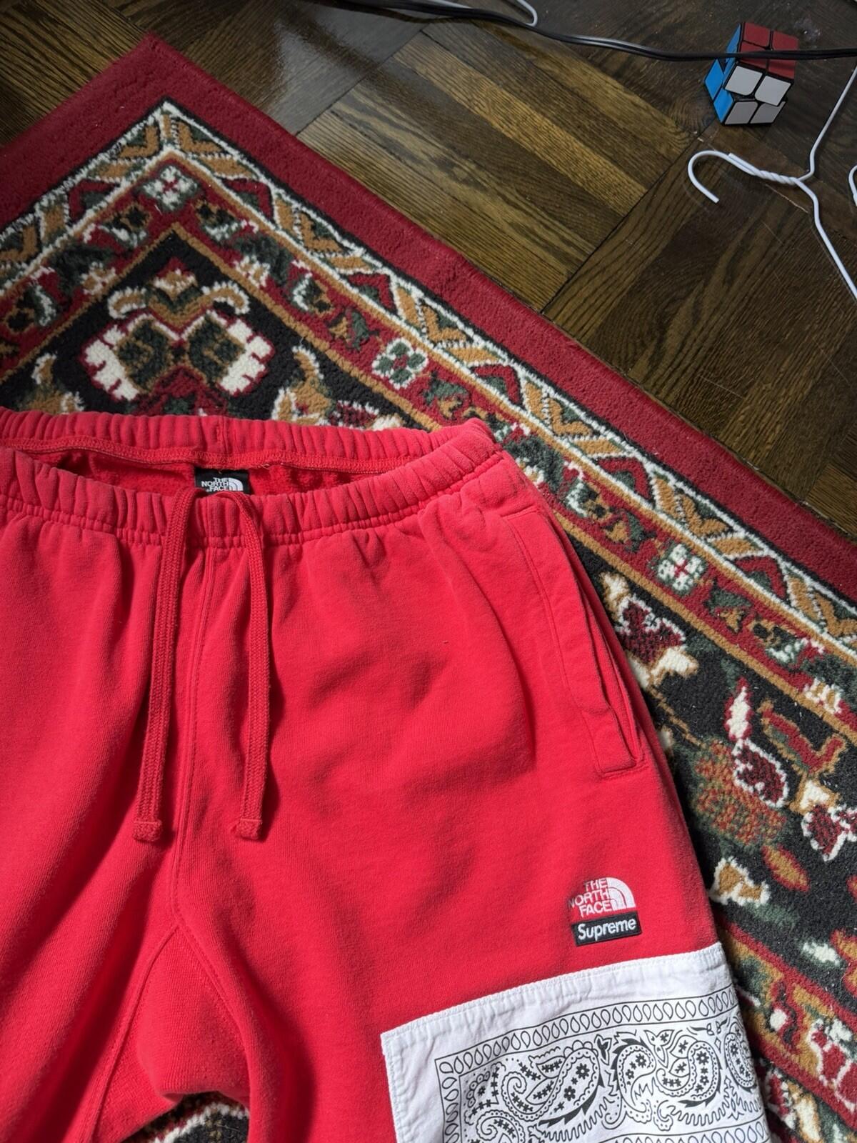 Supreme x The North Face Bandana Red Sweatpants Size M