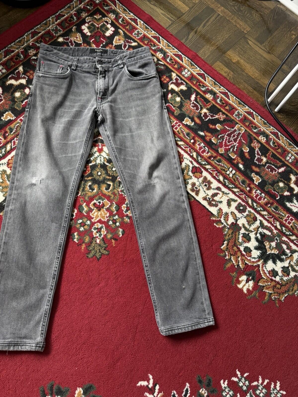 Fendi Skinny Straight Gray Denim Jeans Back Logo Pants Size 32/34 Womens