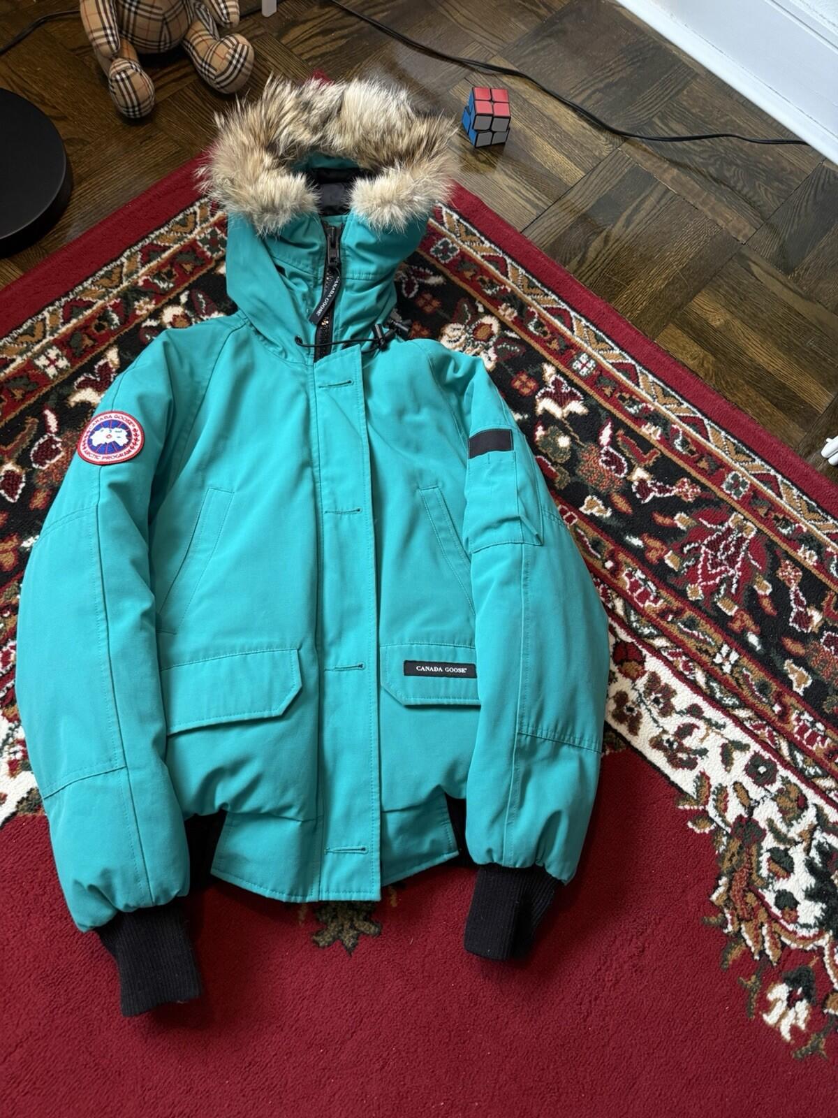 Canada Goose Chilliwack Bomber Jacket Womens Teal/Iceberg Winter Coat Parka