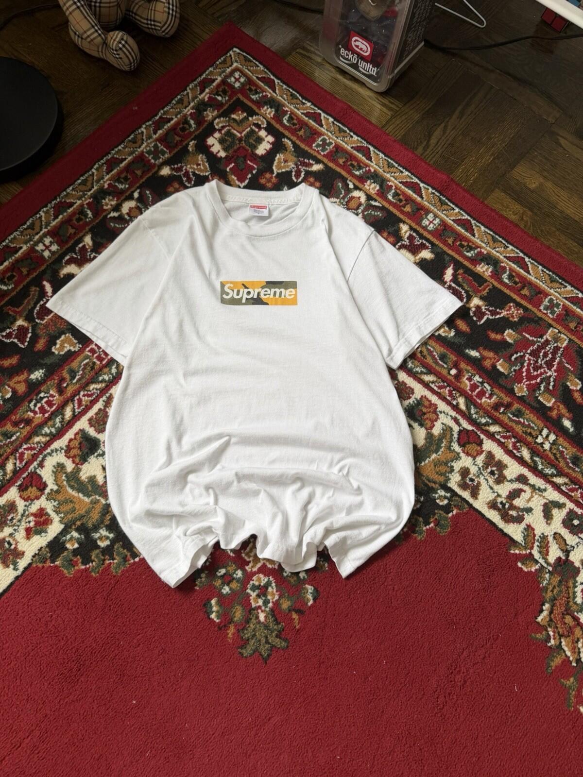 Supreme Brooklyn Box Logo FW17 T-Shirt  Size Small Lightly Used