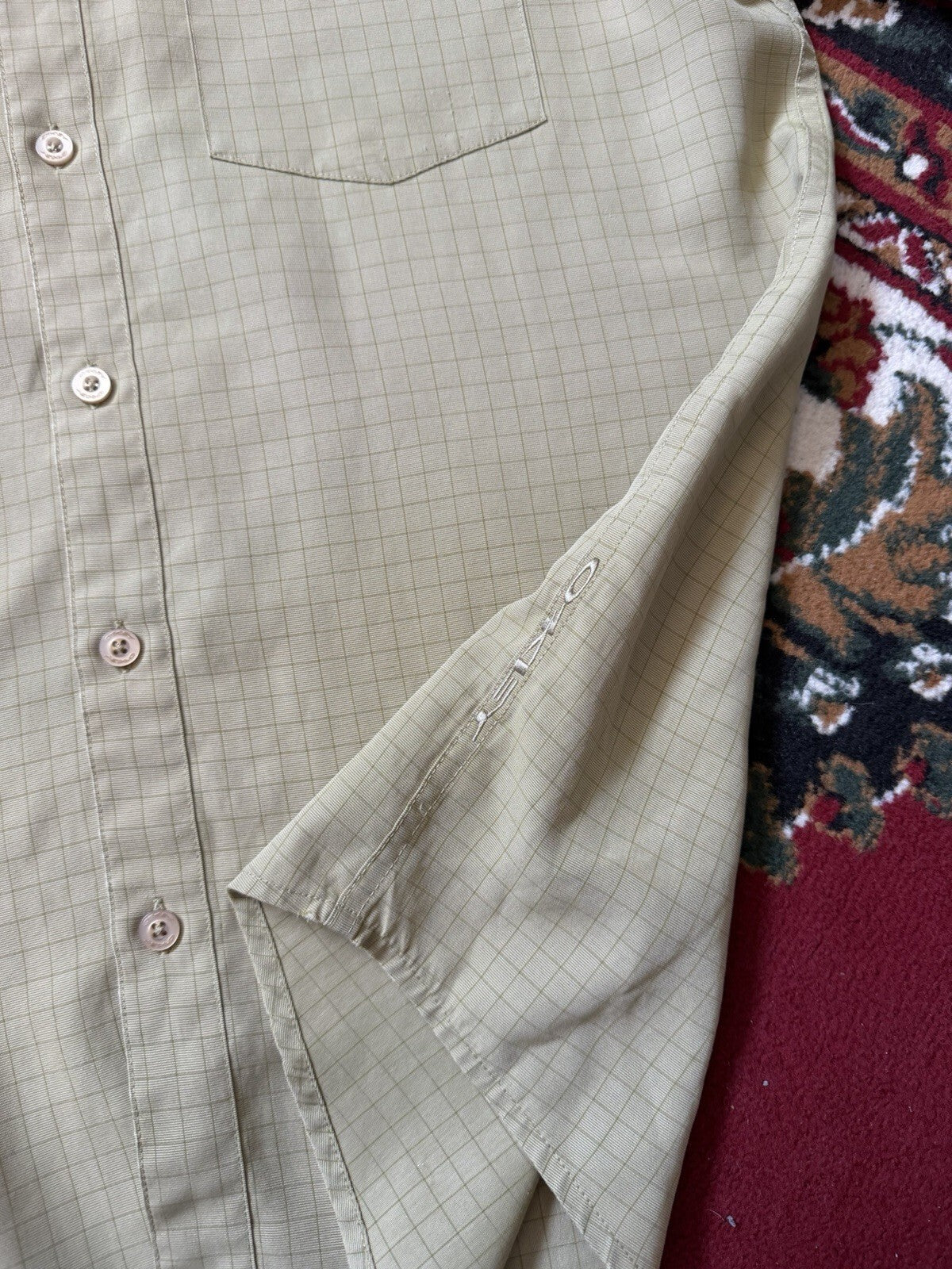 Vintage Oakley Shirt 3D Metal Logo Geometric Short Sleeve Button Up Mens L Y2K