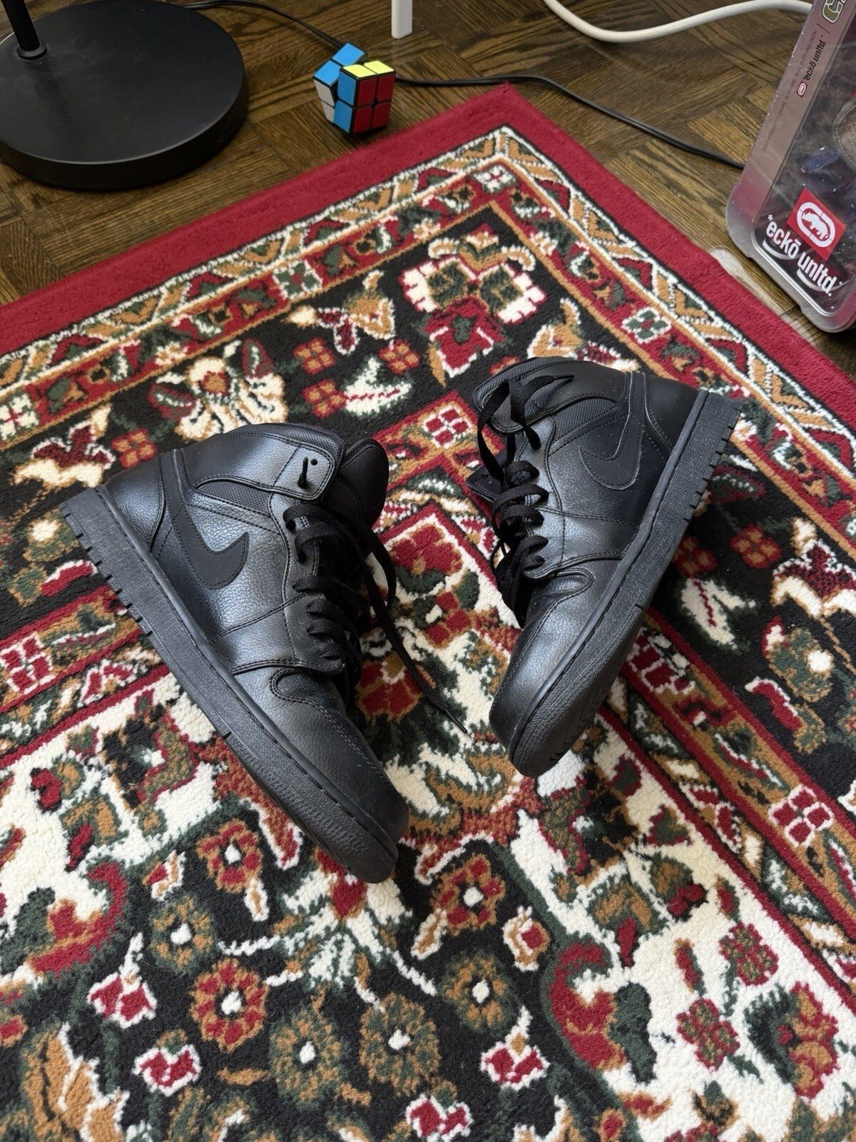 Nike Air Jordan 1 Mid Triple Black Mens 10 Sneakers 554724-030 Retro Trainer