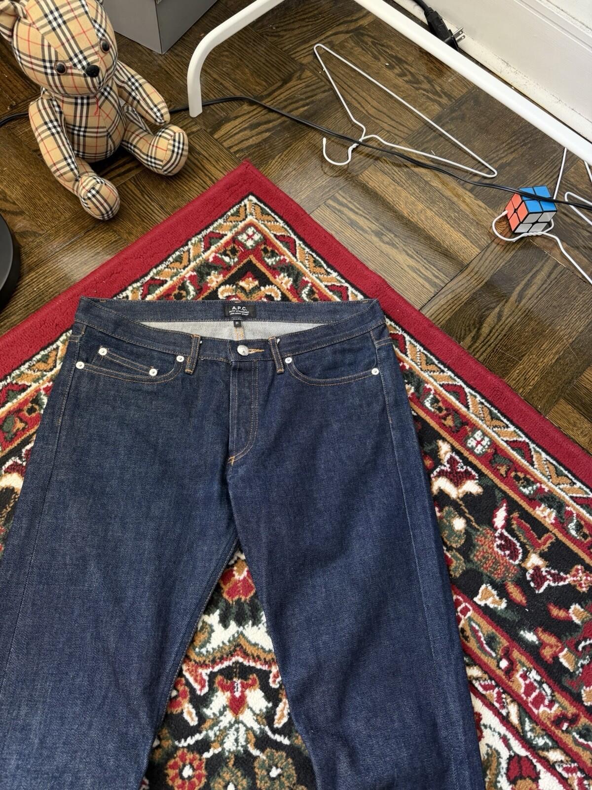 A.P.C. Petite Standard Jean Droit Etroit Size 31 Selvedge Indigo Denim APC