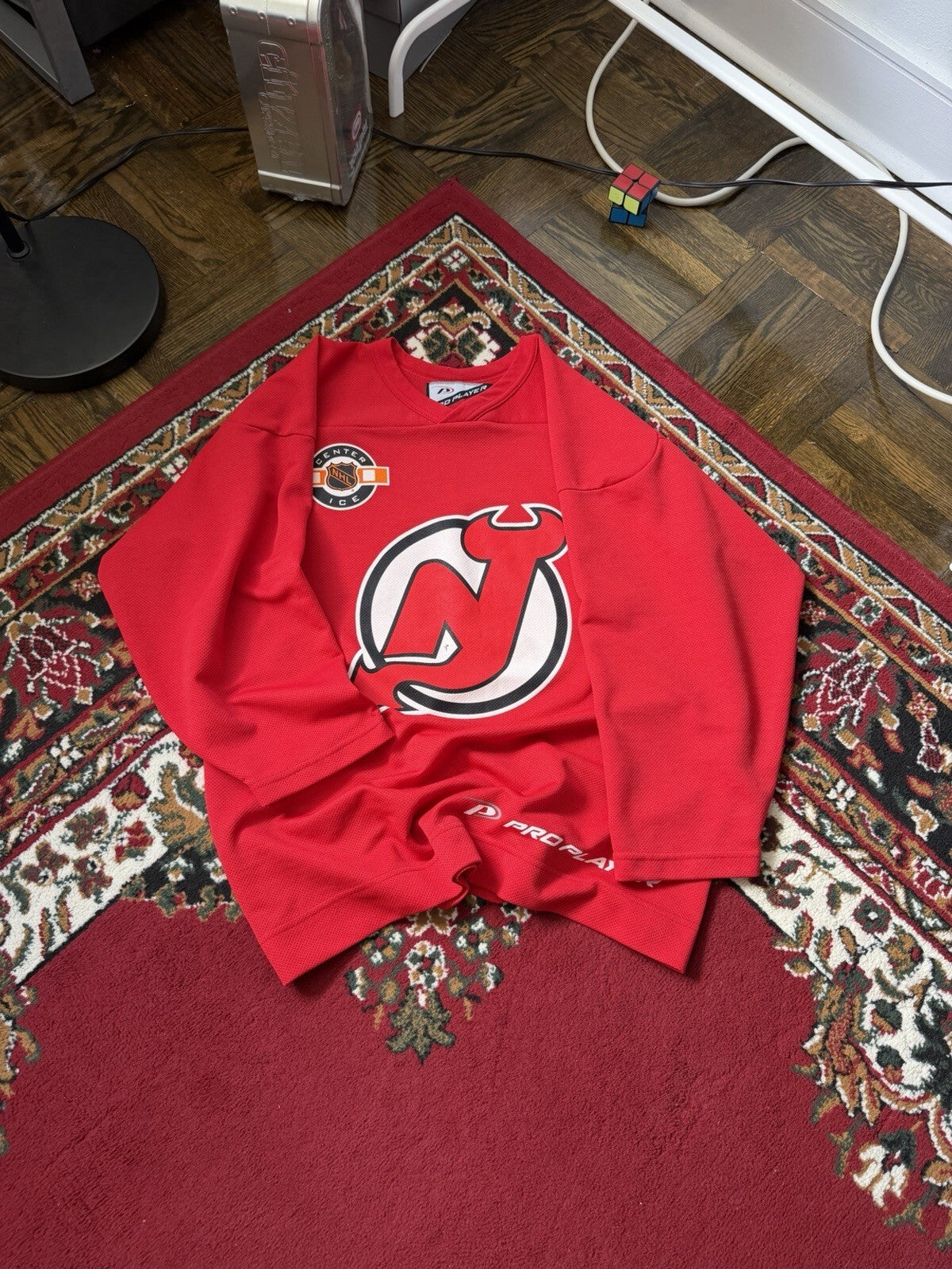New Jersey Devils Pro Player Red Jersey Size L NHL Hockey
