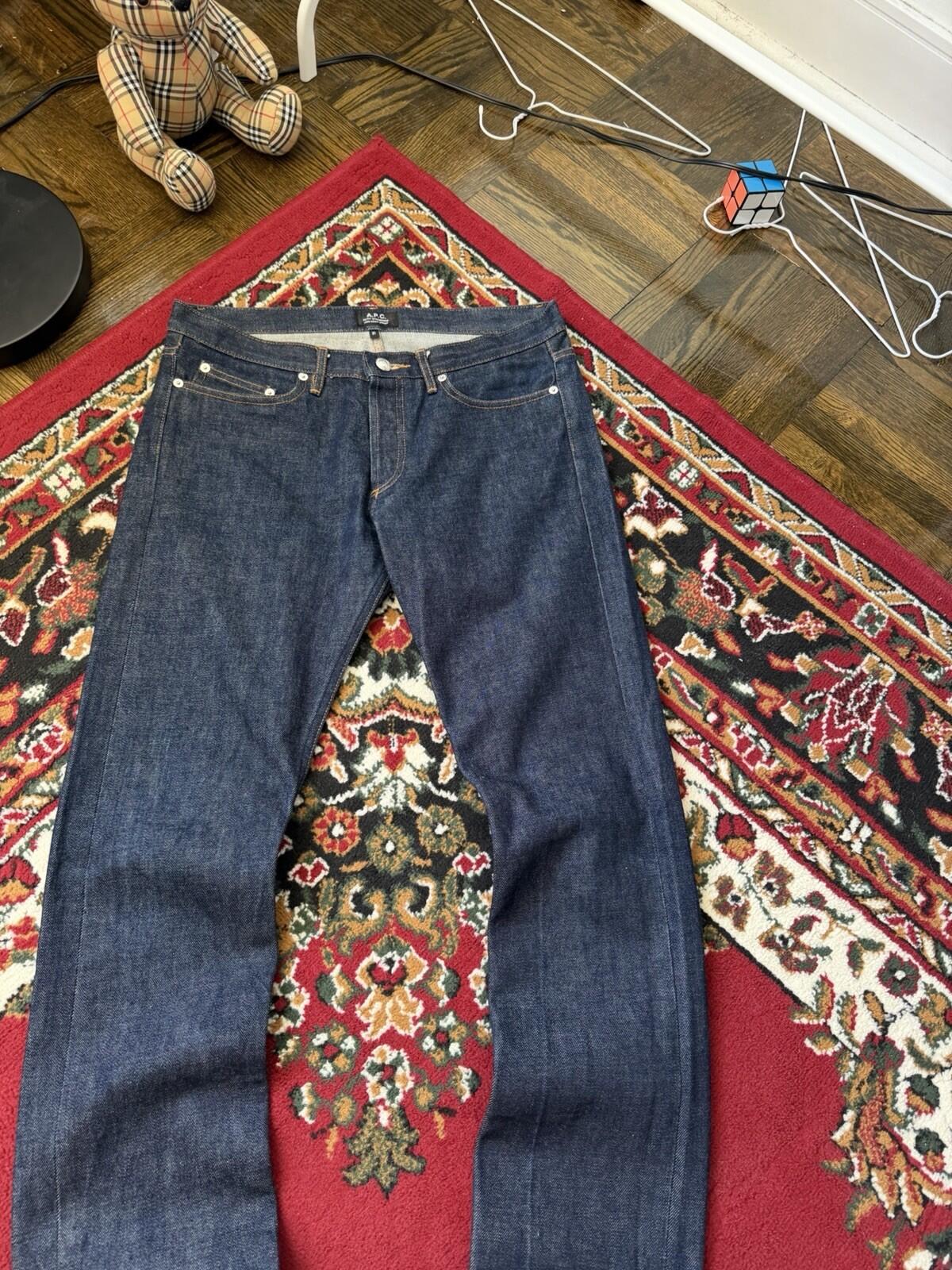 A.P.C. Petite Standard Jean Droit Etroit Size 31 Selvedge Indigo Denim APC