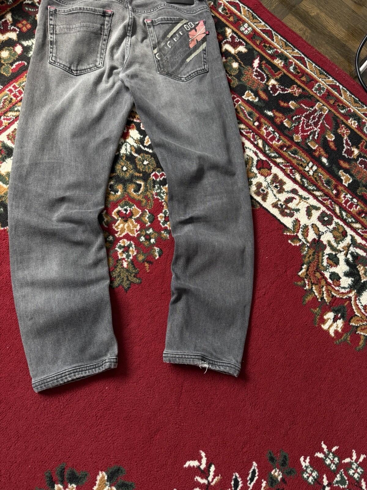 Fendi Skinny Straight Gray Denim Jeans Back Logo Pants Size 32/34 Womens