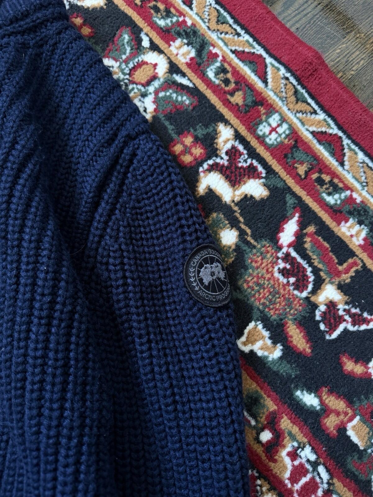 Canada Goose Men's Navy Blue Merino Wool Knit Pullover Sweater Regular Size M