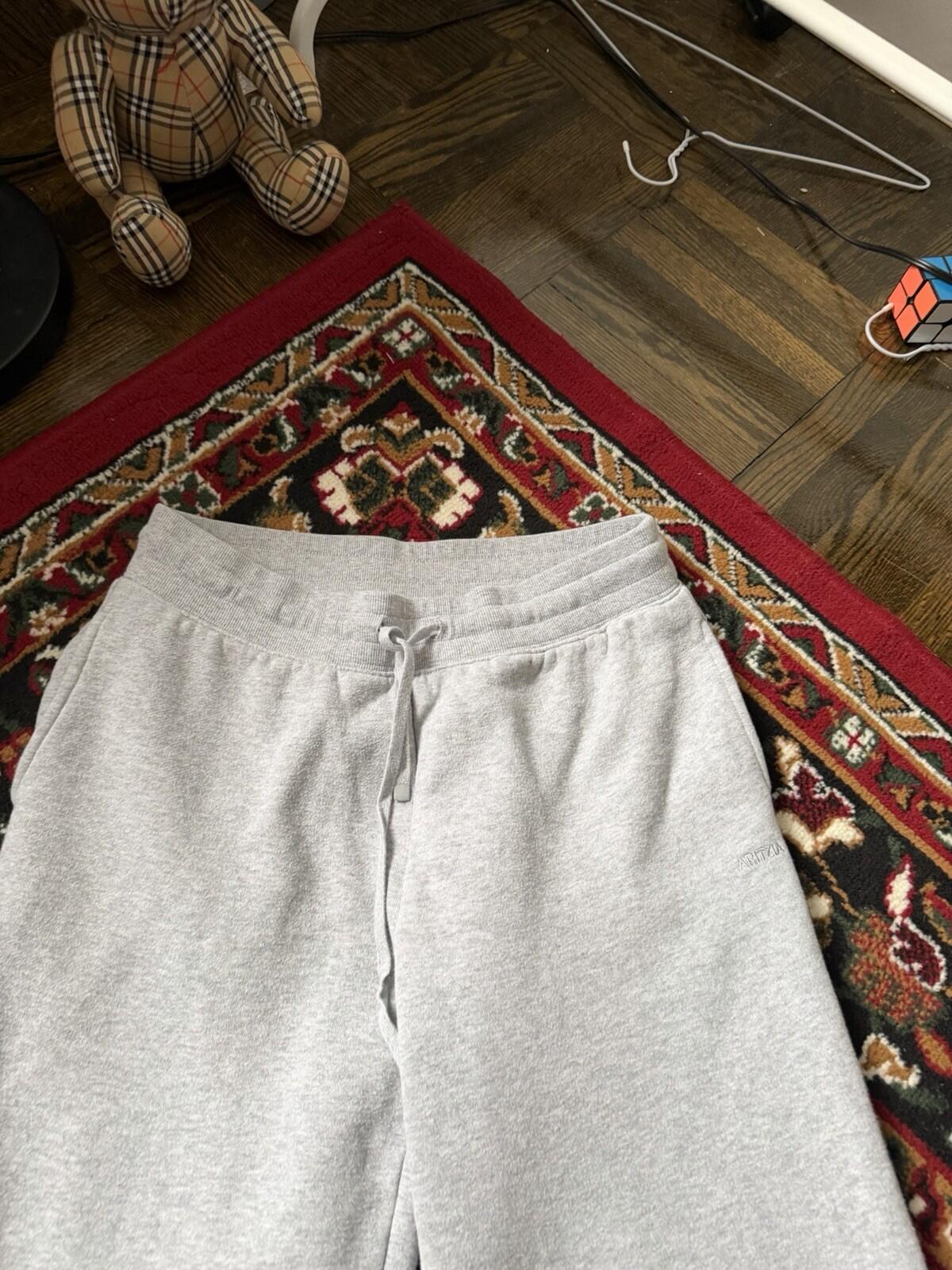 Aritzia TNA Light Gray Baggy Sweatpants Wide Leg Pants Size M