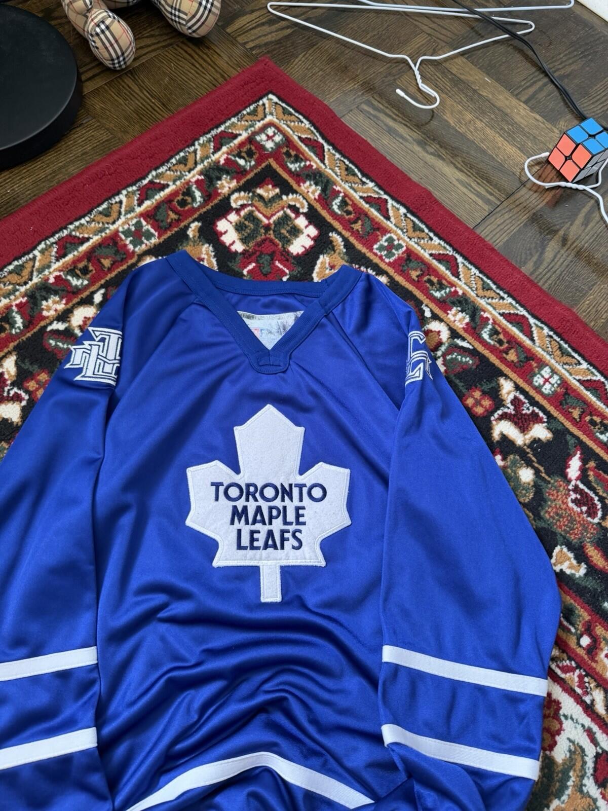 Toronto Maple Leafs CCM For Her Womens Hockey Jersey Official Size M