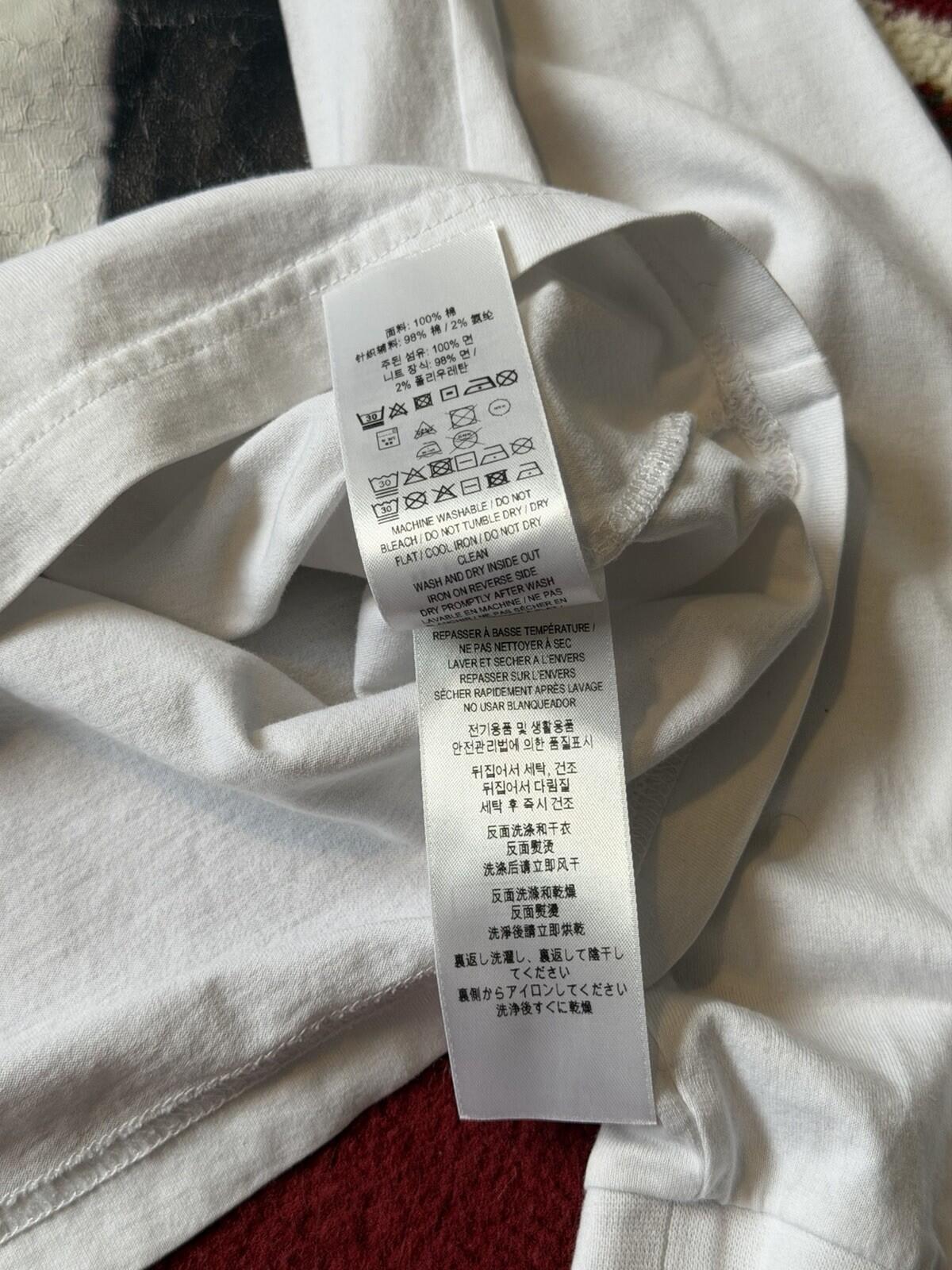 Burberry Love Swan Long Sleeve T-shirt Size XS Tee