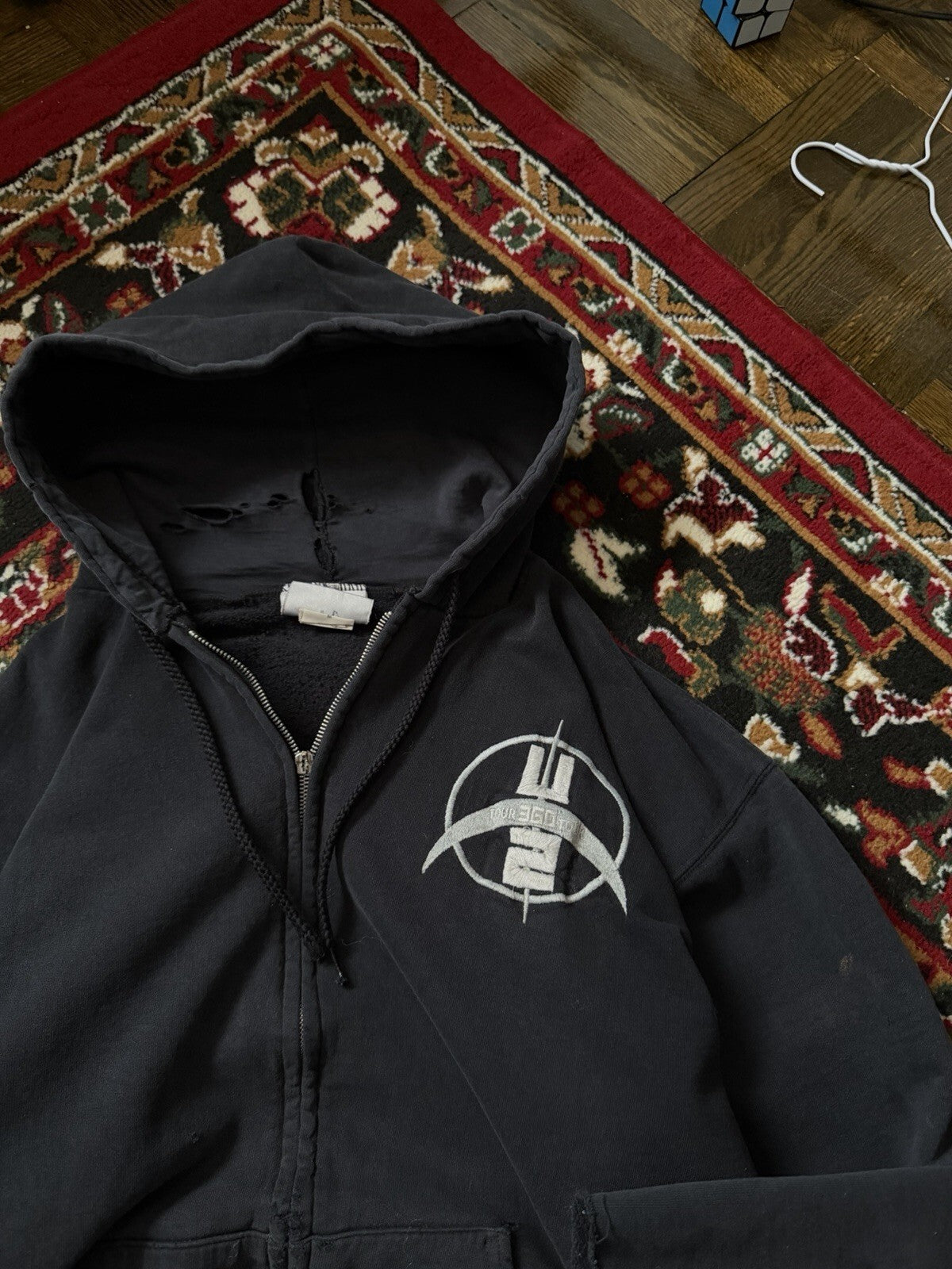 VTG 90s U2 360 Tour Trashed Hoodie Hooded Distressed Long Sleeve Full Zip