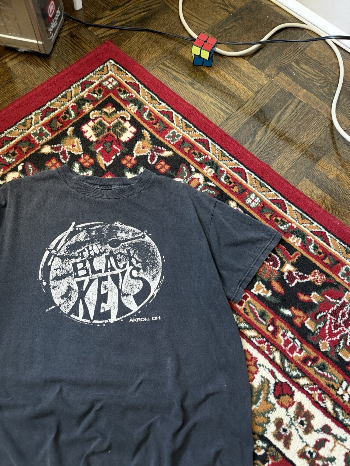 Vintage 2004 The Black Keys Akron Ohio The La’s Parody Band T Shirt Sz M Y2k