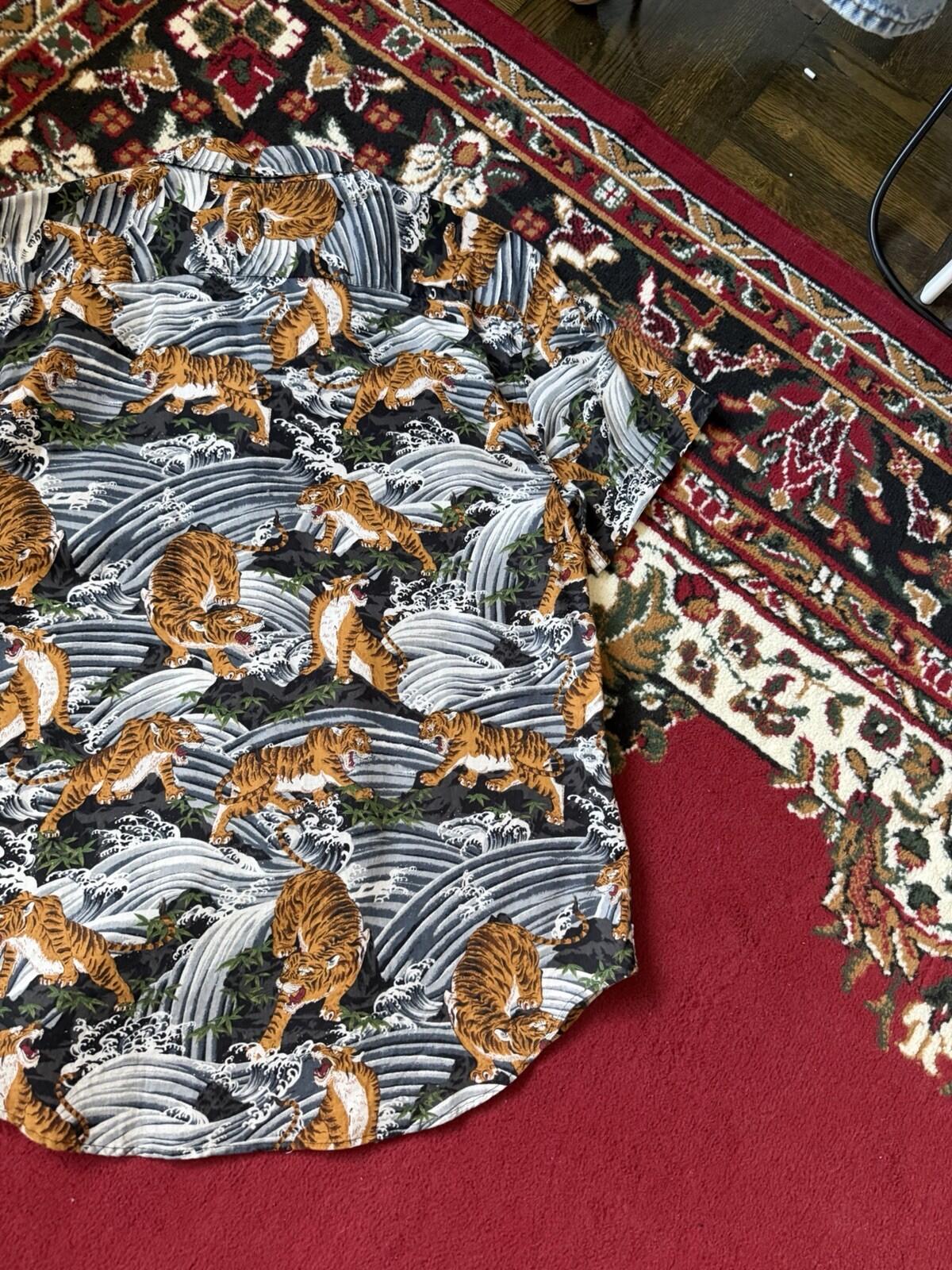 Naked Famous Japanese Tiger Button Down Shirt Men’s Size L Canada Short Sleeve