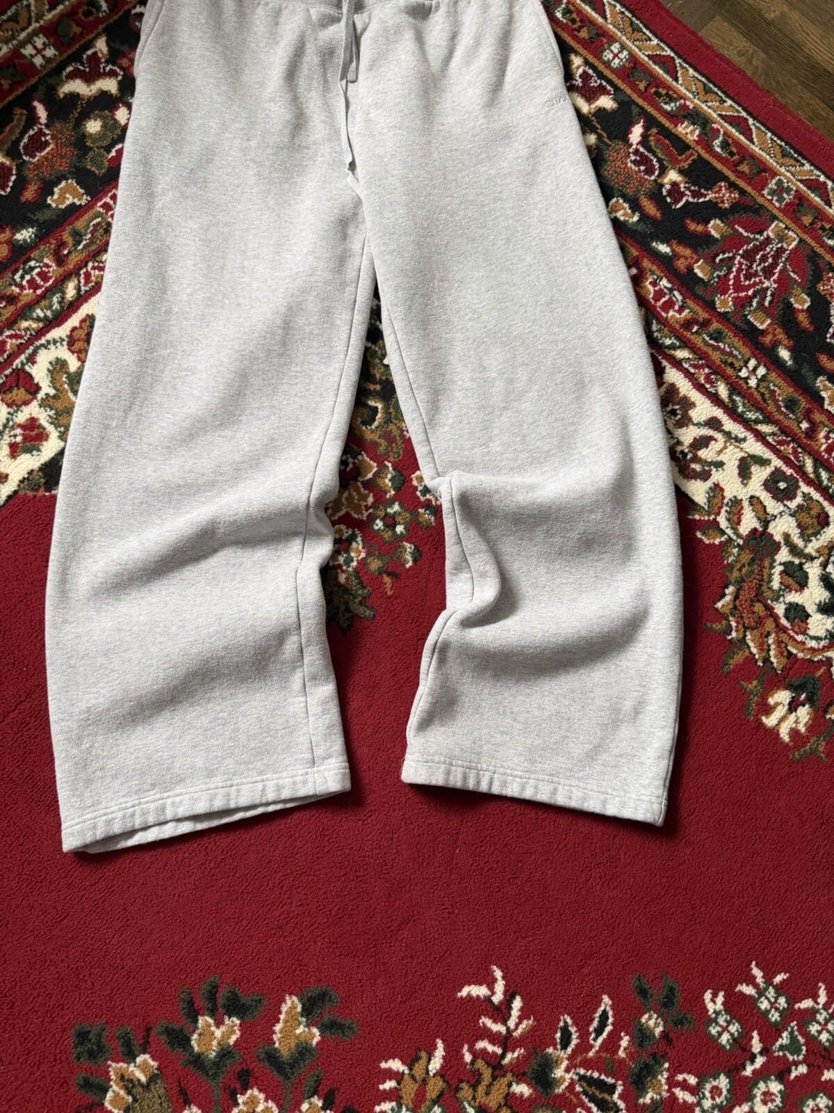 Aritzia TNA Light Gray Baggy Sweatpants Wide Leg Pants Size M