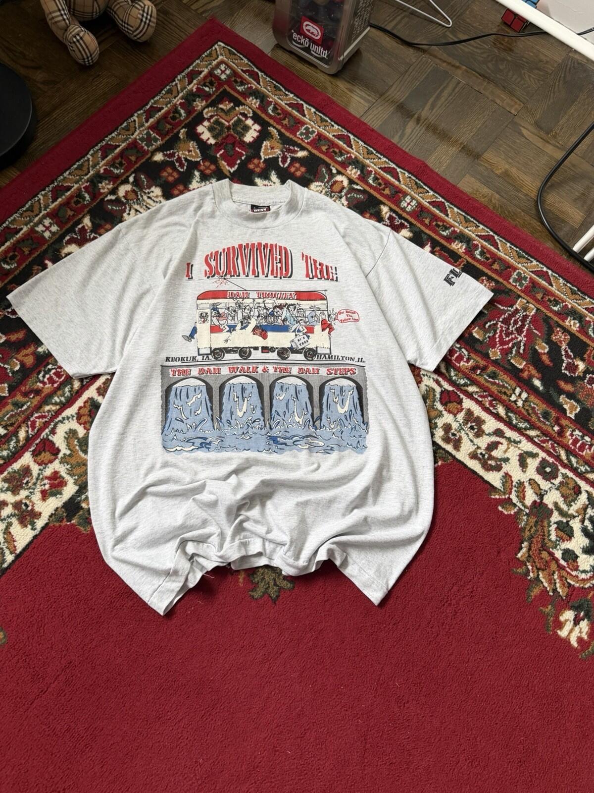 Vintage "I Survived The Dam Trolley Great Flood of 1993" T-Shirt Size L Tee 90s