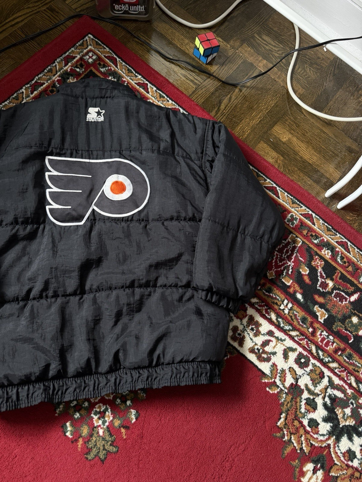 Vintage 90s Starter Philadelphia Flyers NHL Puffer Jacket Black Orange