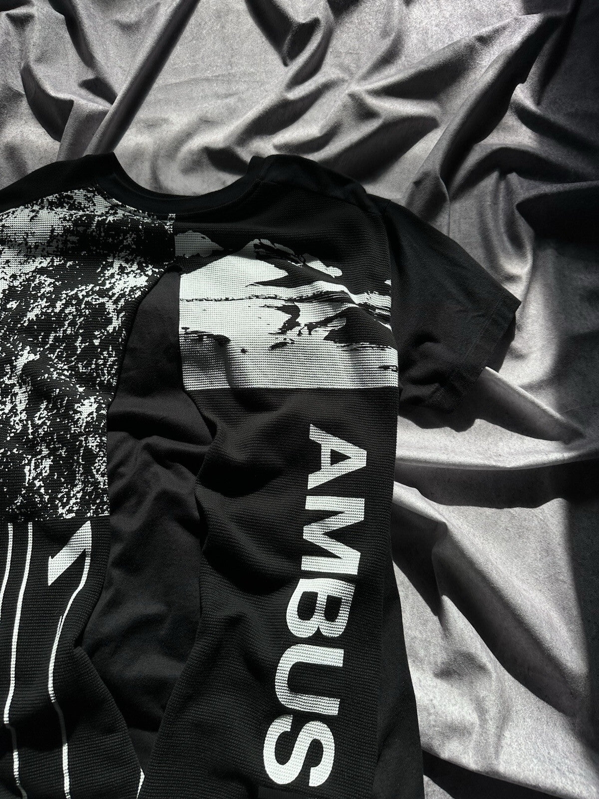 AMBUSH Cape Visitor Hybrid Tee Size 3 Mens Black